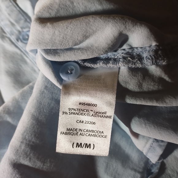 Como Vintage Women's Blue Short Sleeved Button Down Shirt Size Medium - Picture 9 of 11